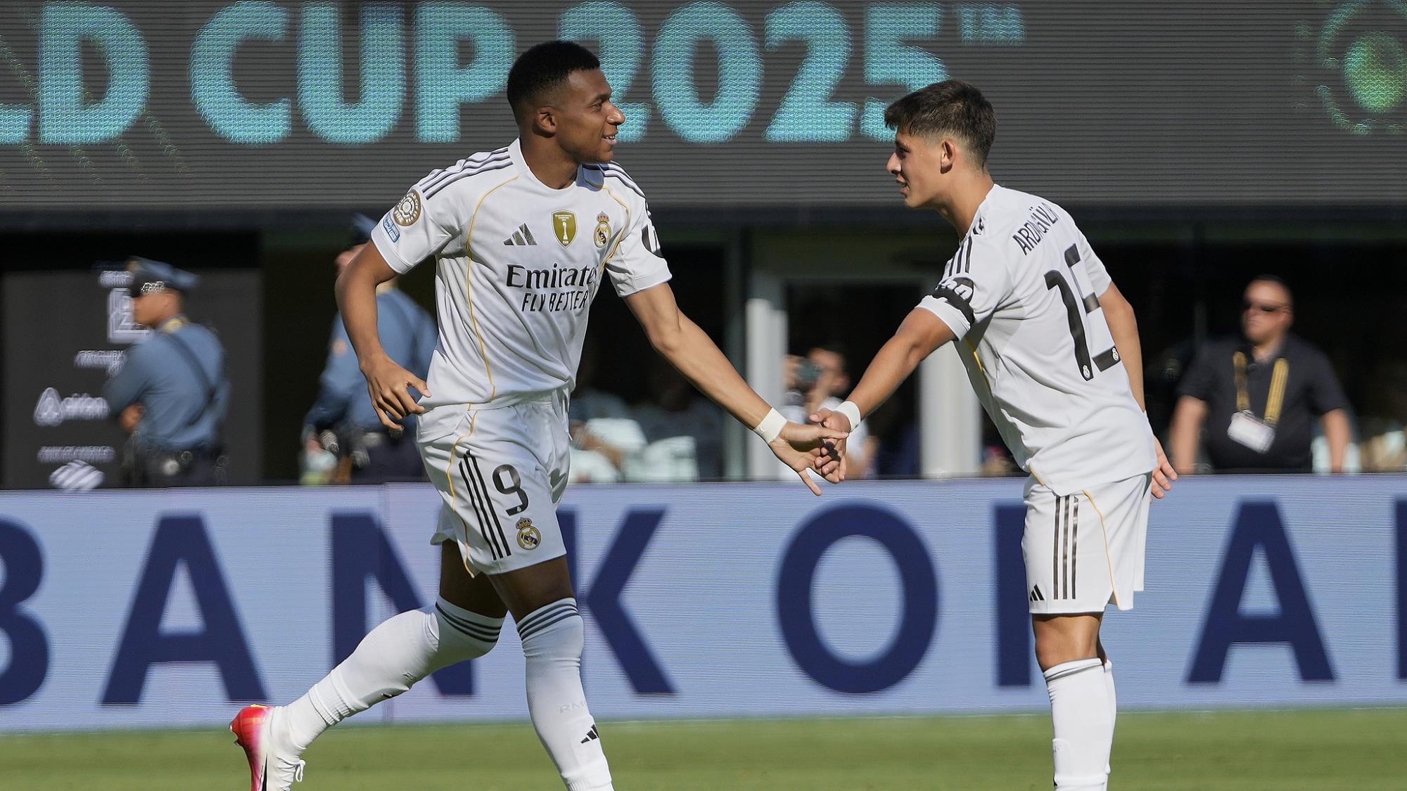 关于瑞士队引发争议！，姆巴佩官方宣布险胜新规引发球迷热议的信息