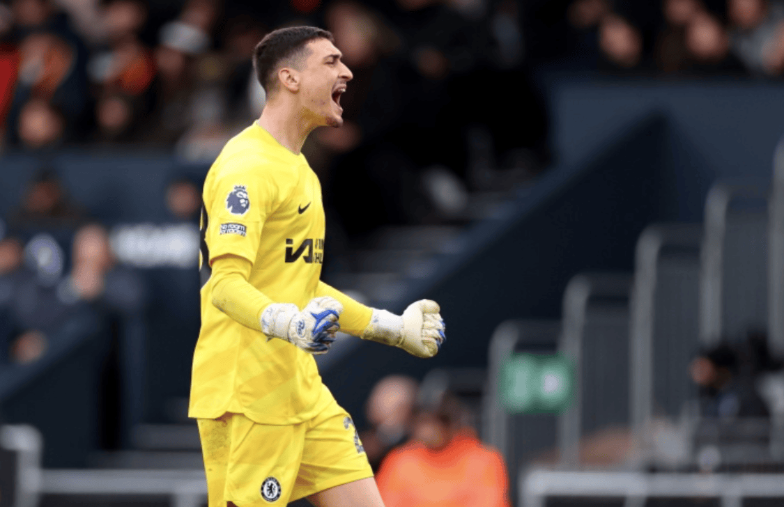 关于凯恩在切尔西比赛中最后时刻胜出，出色发挥引发热议！比赛高潮迭起的信息